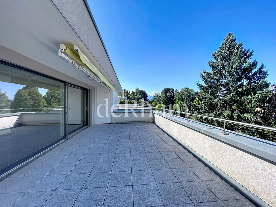 Schönes Dachgeschoß-Apartment mit 3.5 Zimmern!