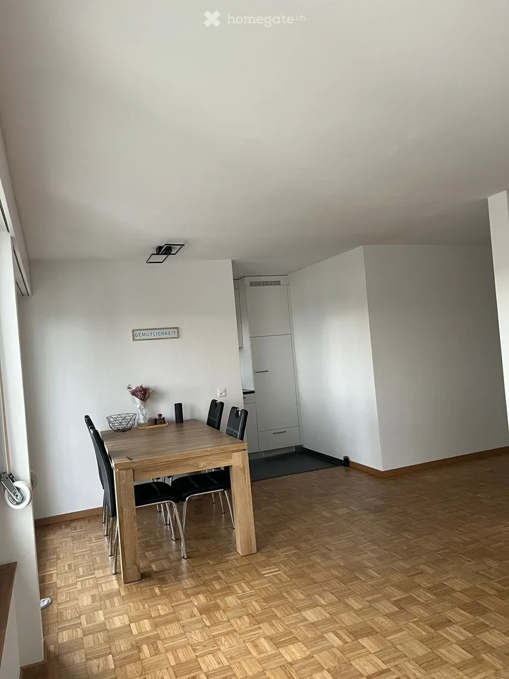 Zollikofen - Mitbewohnerin gesucht für 3.5 Zimmerwohnung