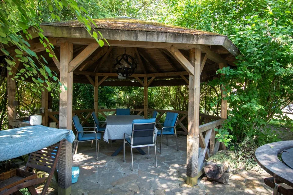 Charmantes Haus mit Bauland – Foto 6 von 24