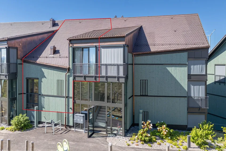 Familienfreundliche 5½ Zimmer-Minergie-Maisonette mit 2 Garagenplätzen im exklusiven Ausbaustandard – Foto 19 von 26