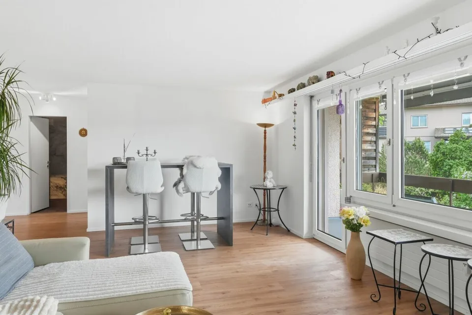 Charmante 4.5 Zimmer-Eigentumswohnung an zentraler Lage