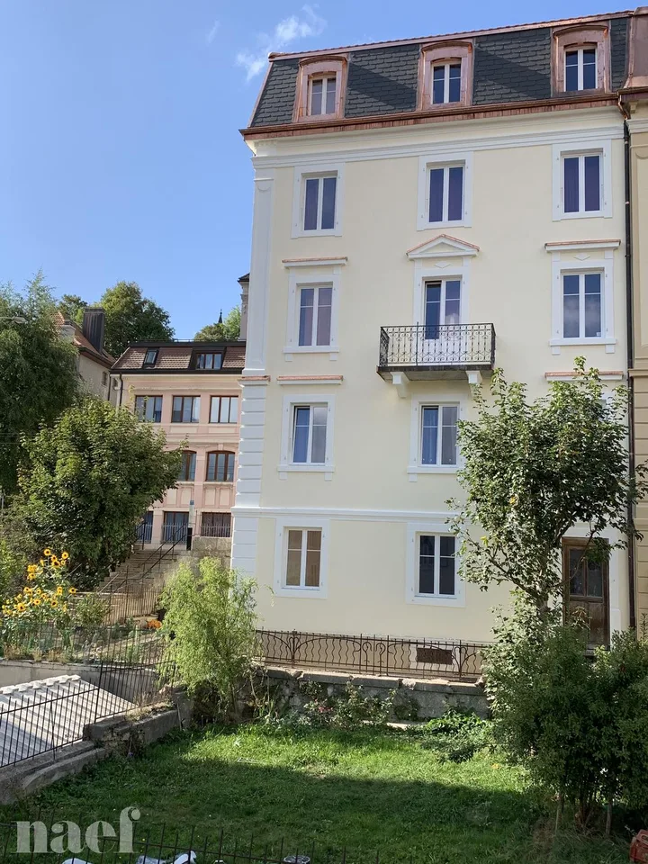 Geräumiges und helles 6.5-Zimmer-Duplex mit Gemeinschaftsgarten