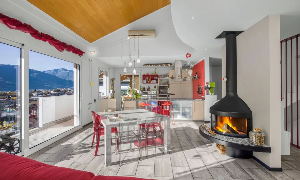 Superbe villa 6.5 pièces avec vue ouverte sur Bellinzona