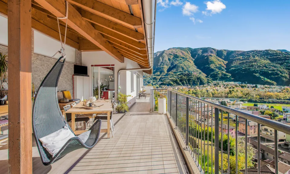 Superbe villa 6.5 pièces avec vue ouverte sur Bellinzona