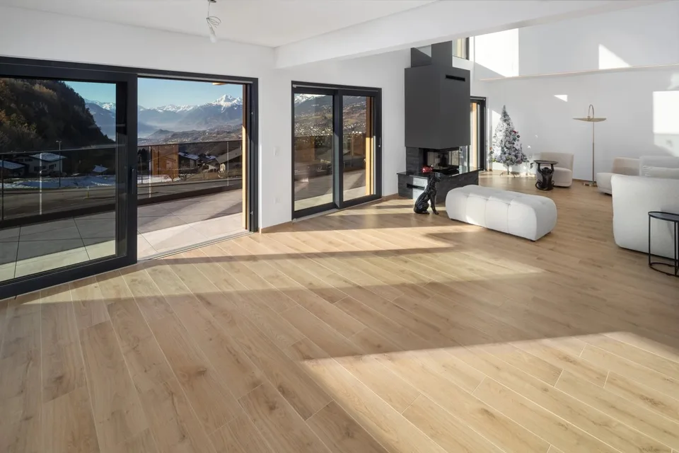 Chalet moderne de 6.5 pièces avec ascenseur, vue panoramique et finitions haut de gamme à  Lens / Crans-Montana