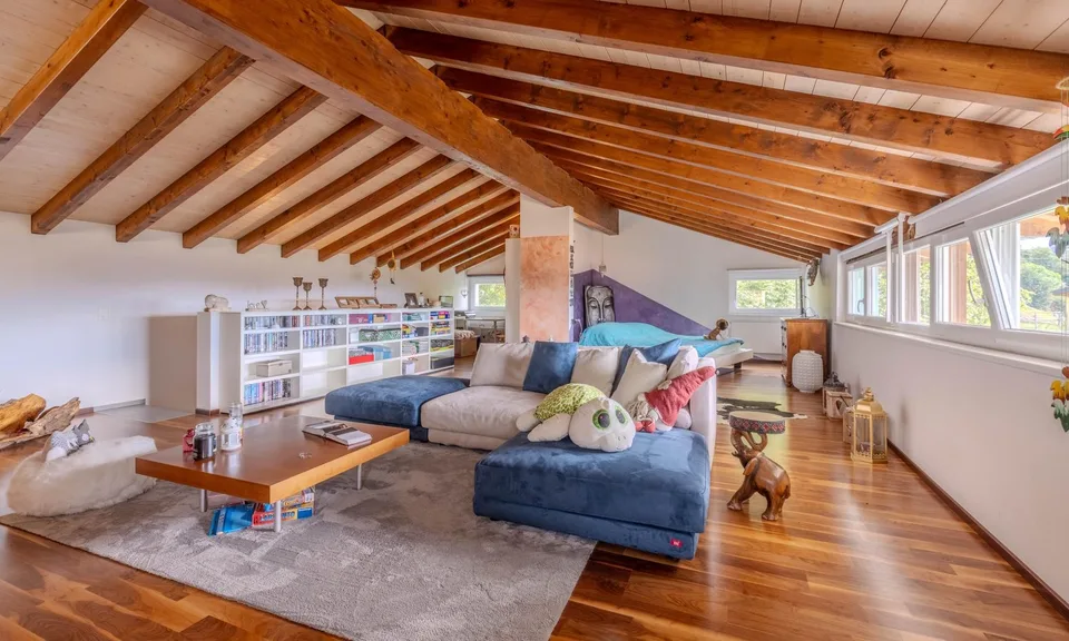 BELLA E GRANDE CASA DI 6.5 LOCALI CON GIARDINO A MIGLIEGLIA