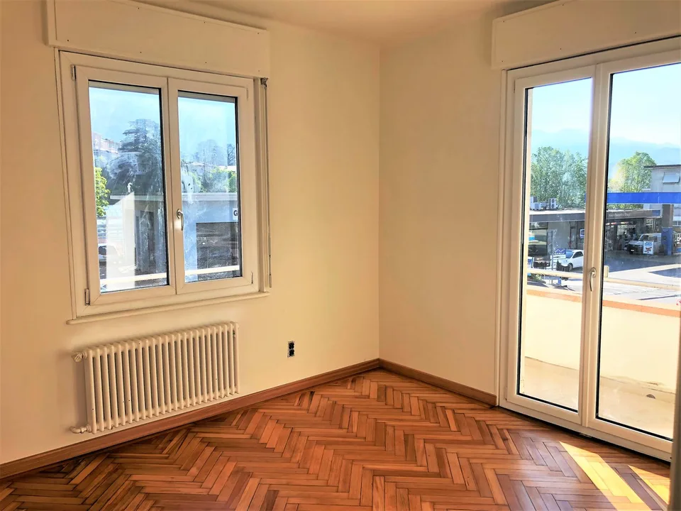 Appartement rénové avec place de parking, pas de frais de charges, 1 mois gratuit
