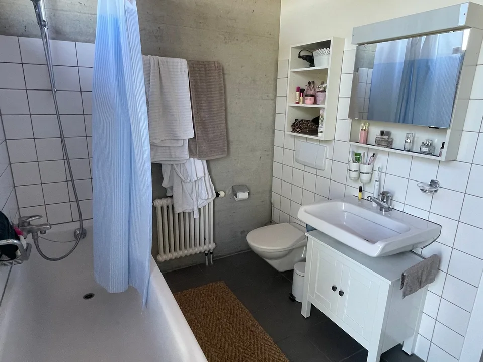 Gemütliches Reihenhaus mit Garten in St. Ursen zu vermieten