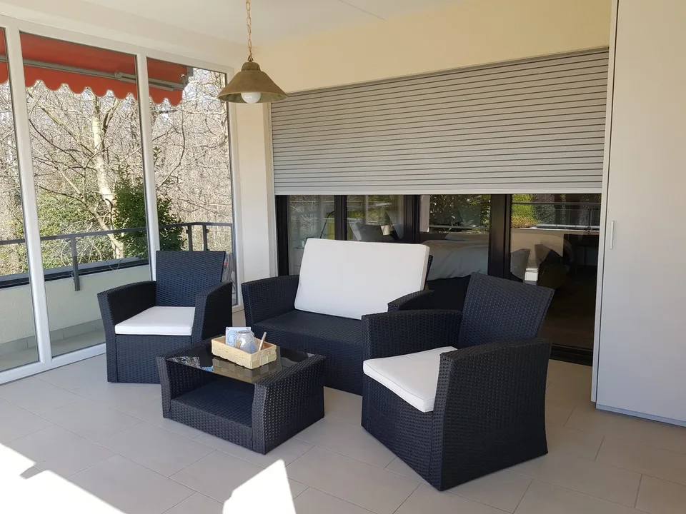 Proponiamo in vendita un elegante e luminoso appartamento di 3.5 – foto 10 di 12
