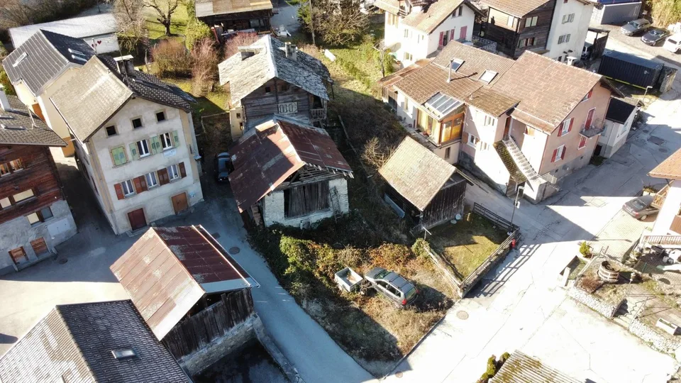 Eigentum im Dorf mit Entwicklungspotenzial!