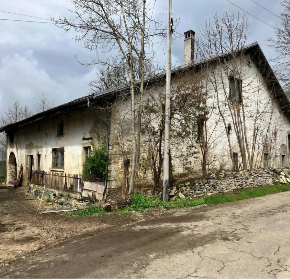 Ferme / remise à rénover