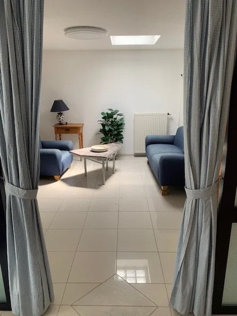 Zweizimmerwohnung möbliert