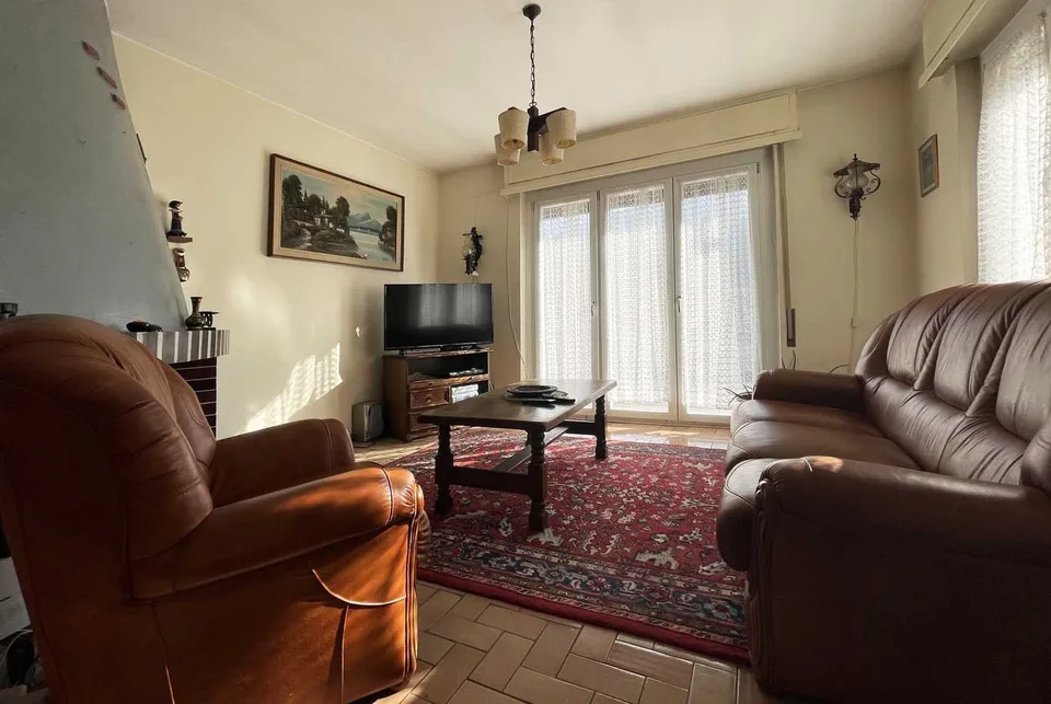 GUTES GESCHÄFT - GROßES 8-ZIMMER-HAUS MIT TERRASSEN IN PONTE CREMENAGA