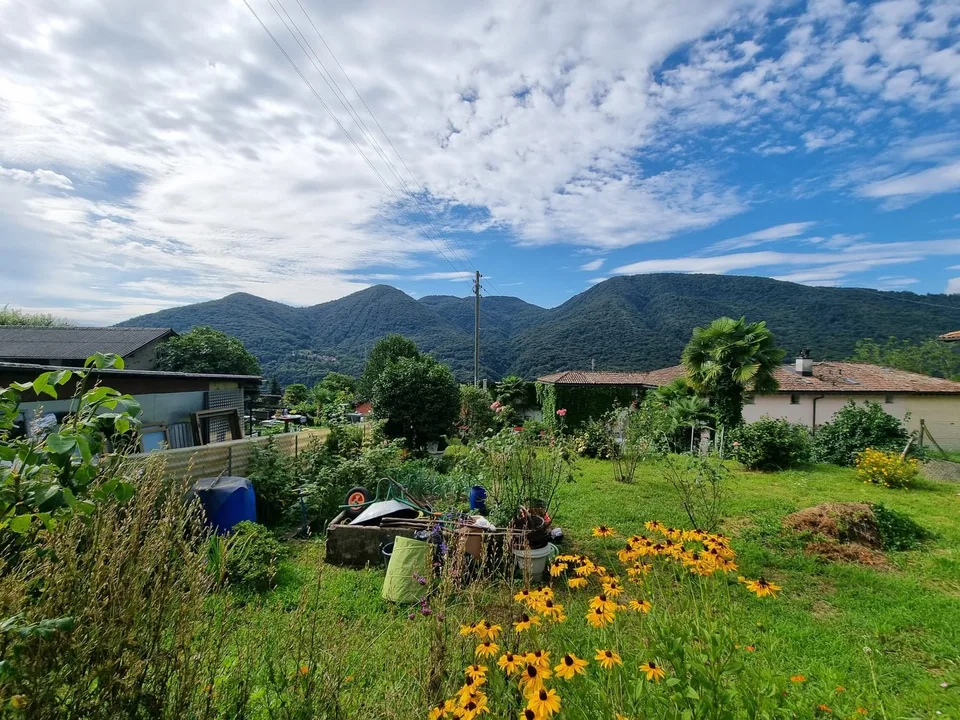 SPLENDIDO TERRENO EDIFICABILE CON PROGETTO A MONTEGGIO