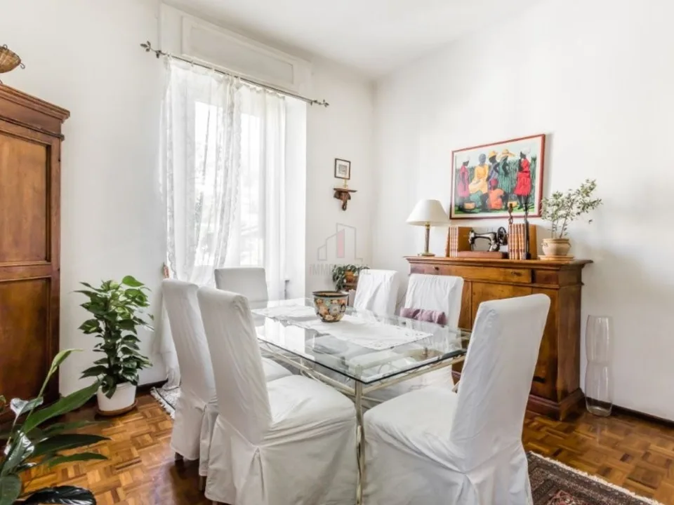 Exklusive Liberty-Villa, zwei Traumvillen und Dependance