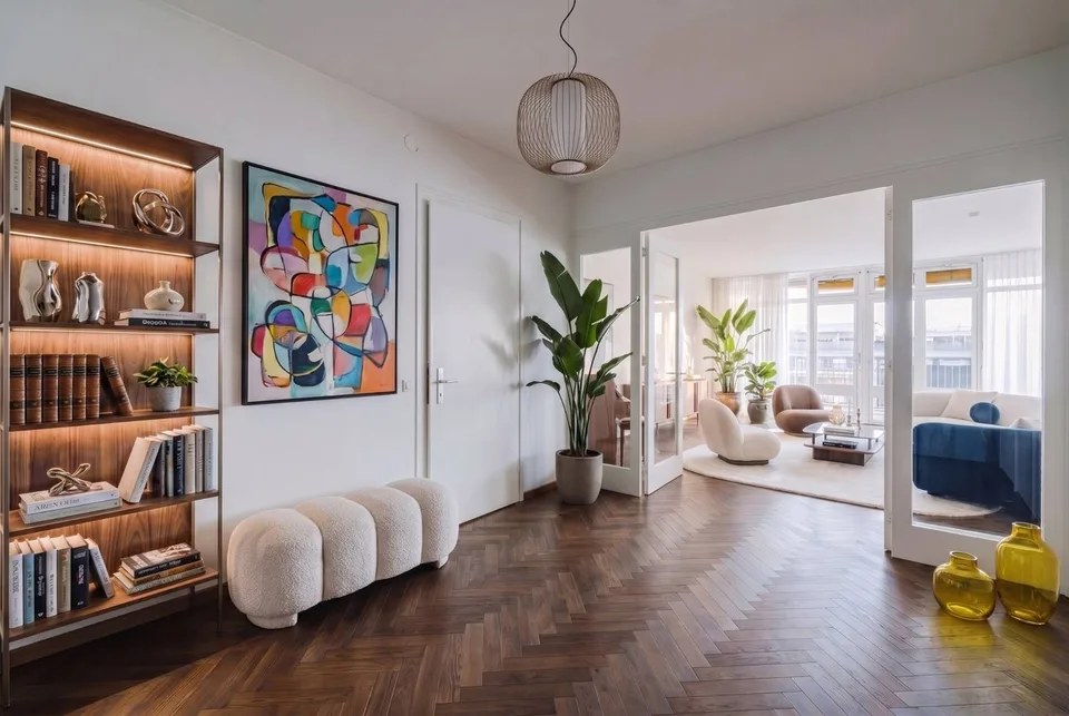 Geräumige 7-Zimmer-Wohnung im letzten Stock