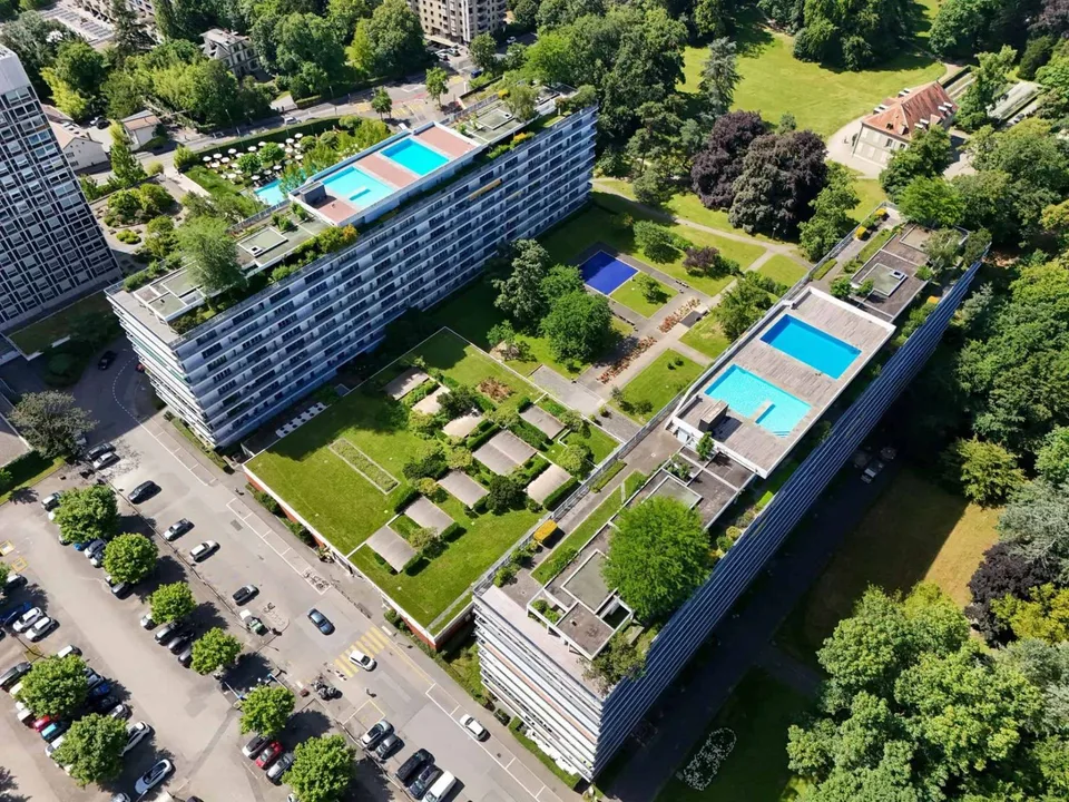 Geräumige 7-Zimmer-Wohnung im letzten Stock