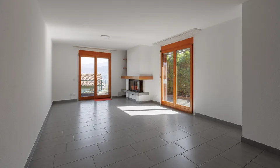Geräumige 4.5-Zimmer-Wohnung mit Garten in Manno