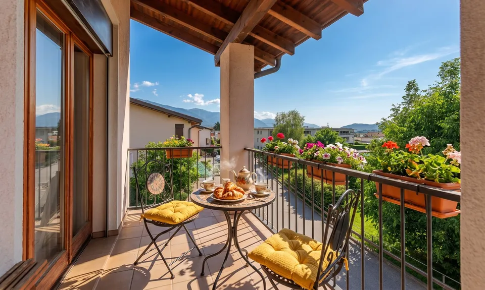 Spacious Semi-Detached House with 7 Rooms and Garden in Ligornetto