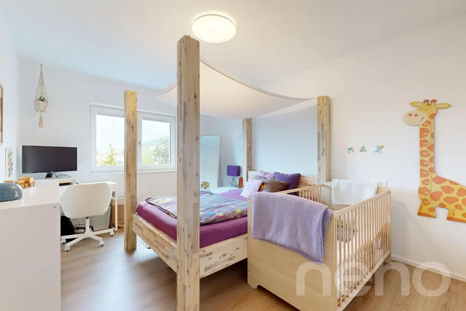 Maison moderne à deux familles avec vue lointaine et haut confort – photo 18 sur 21
