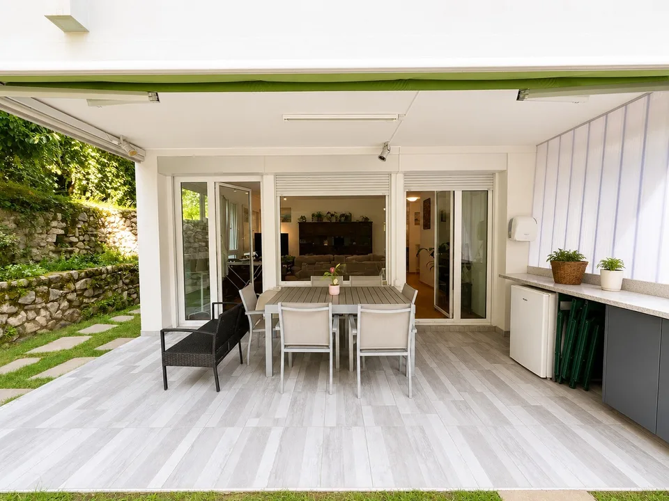 GROSSE 3.5 ZIMMER WOHNUNG MIT GROßEM PRIVATGARTEN IN LUGANO BESSO