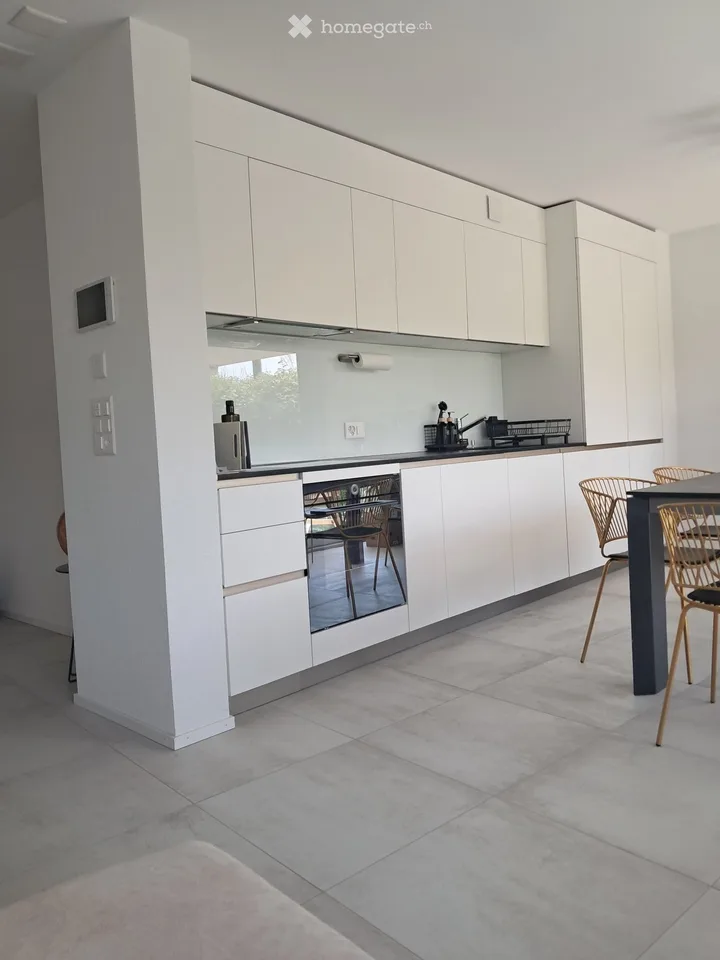 Apartment with garden and terrace + Parking