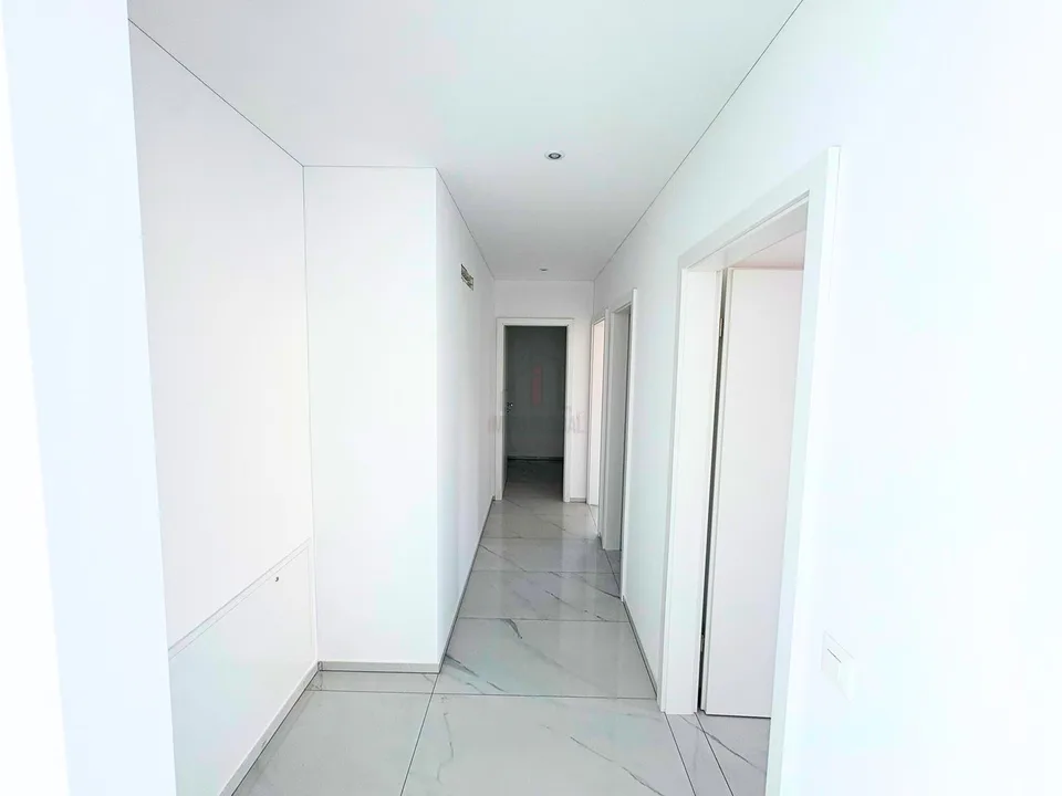 DESING, LUCE NATURALE E CONFORT MODERNO