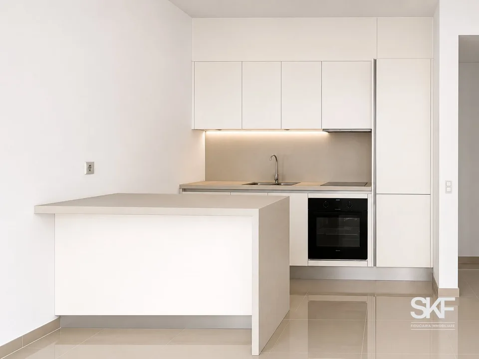 BRISSAGO - VERKAUFT HELLES 3.5-ZIMMER-WOHNUNG MIT BEEINDRUCKENDER SEESICHT – Foto 3 von 12