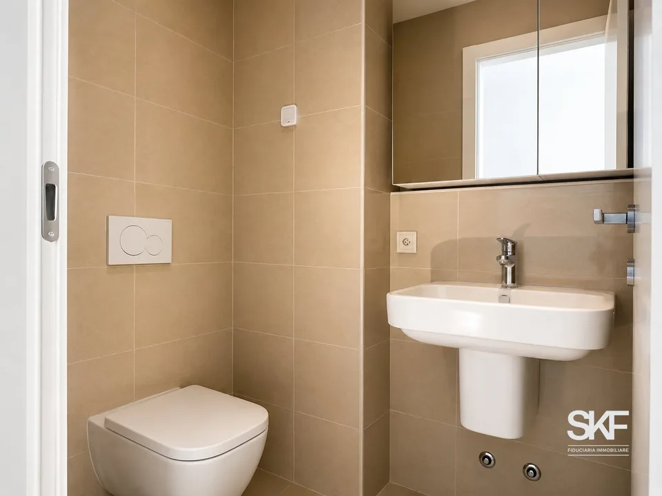 BRISSAGO - VERKAUFT HELLES 3.5-ZIMMER-WOHNUNG MIT BEEINDRUCKENDER SEESICHT – Foto 7 von 12