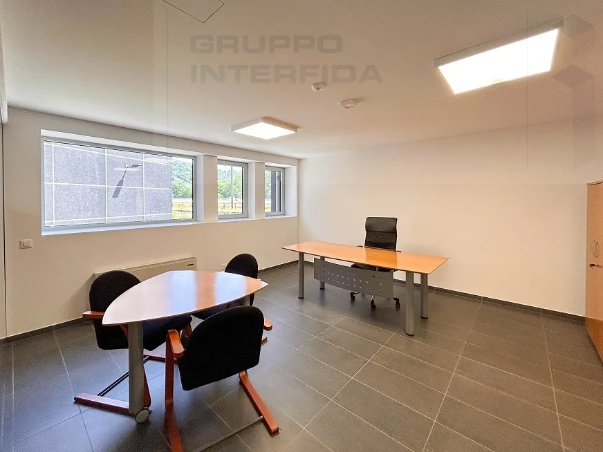 Großer Gewerbefläche Open Space – Foto 6 von 12