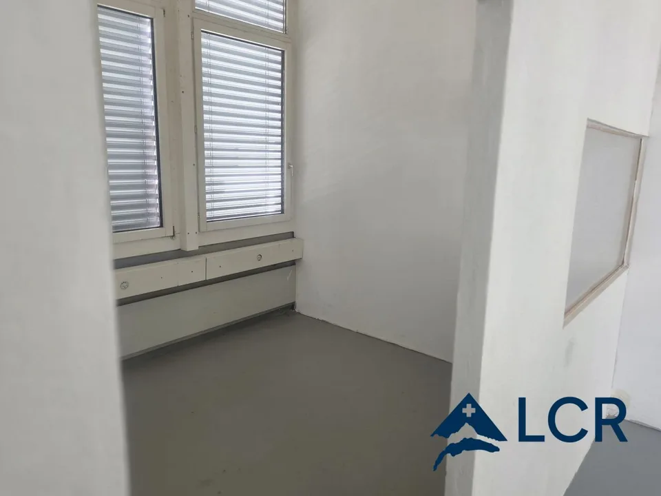 Bello studio di 150m2 a La Chaux-de-Fonds