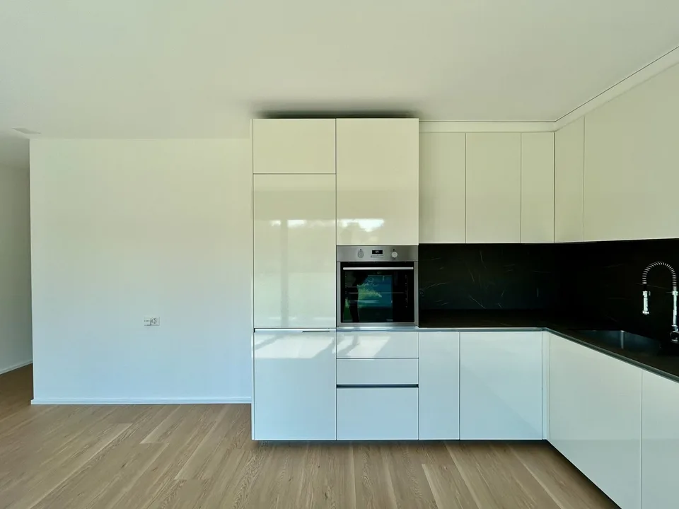 Zu vermieten: Neues 3.5-Zimmer-Apartment mit freier Sicht in Novazzano
