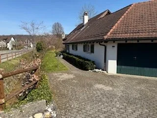 Charmantes 5.5-Zimmer-Landhaus in Embrach