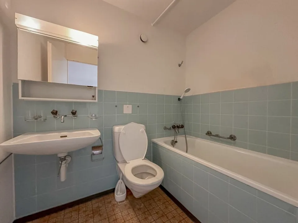 Appartement confortable de 2,5 pièces dans un quartier bien desservi