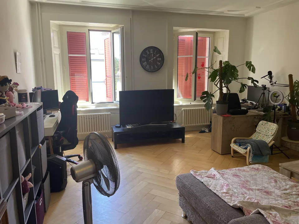 APPARTEMENT 3 PIECES 2EME ETAGE SANS ASCENSEUR