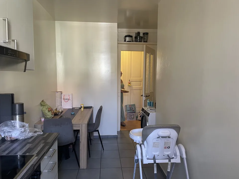 APPARTEMENT 3 PIECES 2EME ETAGE SANS ASCENSEUR
