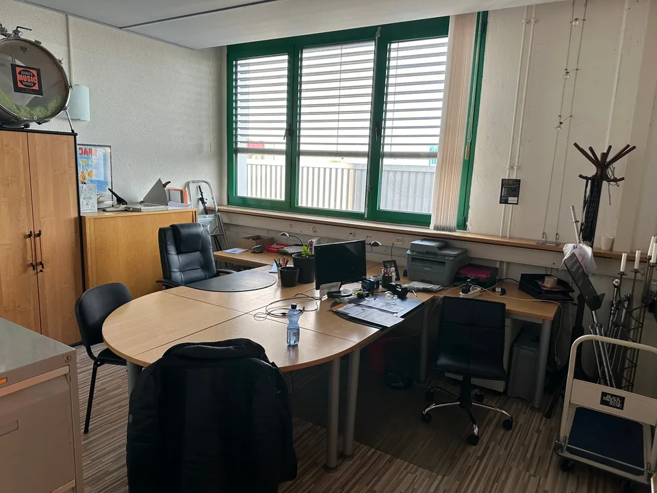Zu vermieten in Düdingen Büro/Bastel- oder Praxisraum