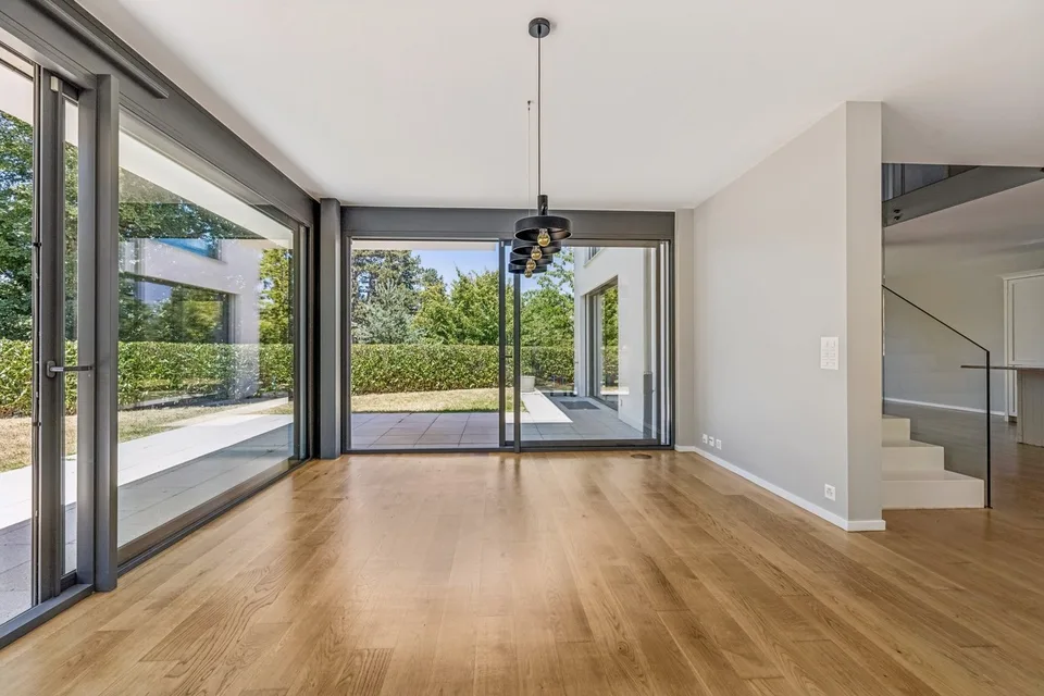 Anières | Elegante Villa im contemporary Stil mit außergewöhnlichen Ausstattungen