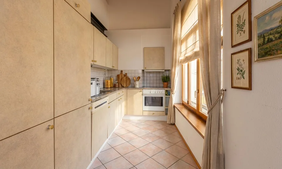 Einladendes Einfamilienhaus mit 7 Zimmern und Terrasse in Curio