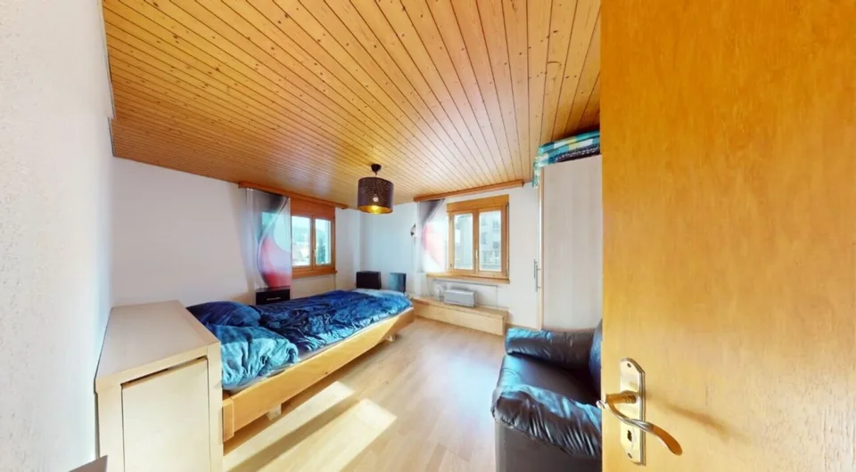 Exclusive 8-room single-family house with annex, large garden and workshop garage in rural location – photo 9 of 19