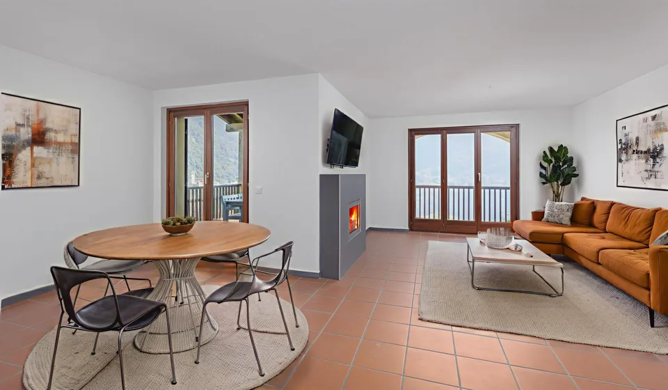 Großes Zweifamilienhaus mit 4.5 Zimmern und einem separaten Zweizimmerapartment in Arogno