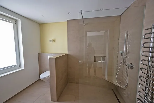 Helle 3.5-Zimmer-Dachwohnung mit Balkon in Speicher AR