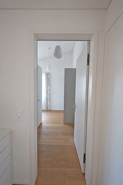 Helle 3.5-Zimmer-Dachwohnung mit Balkon in Speicher AR