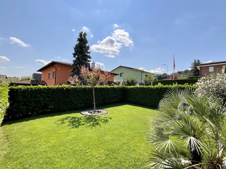 Wunderschöne 7.5-Zimmer-Villa in San Pietro di Stabio