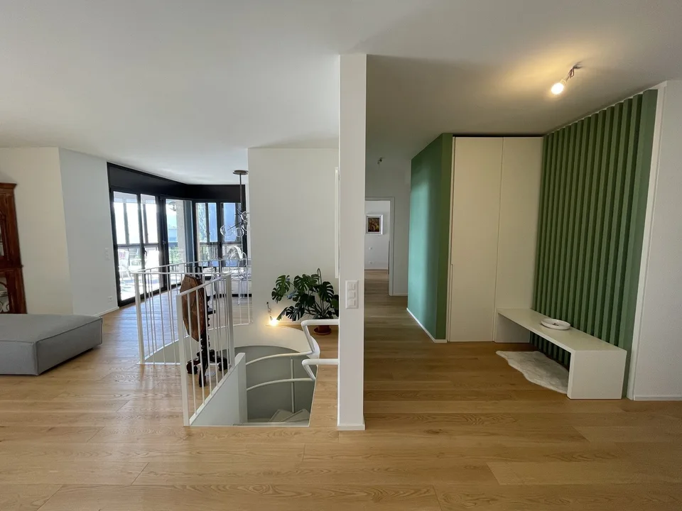 SPETTACOLARE DUPLEX 5.5 CON  MAGNIFICA VISTA LAGO