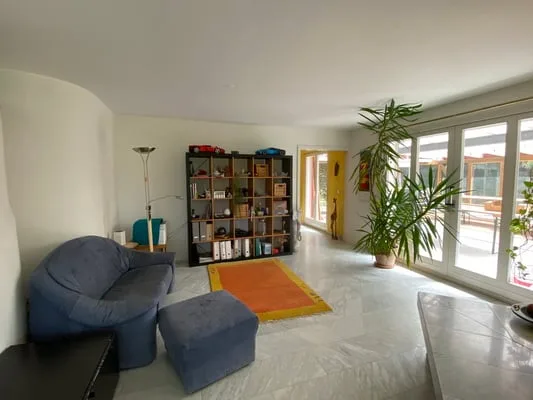 Top 9 1/2 Zimmer Einfamilienhaus im Grünen – Foto 13 von 21