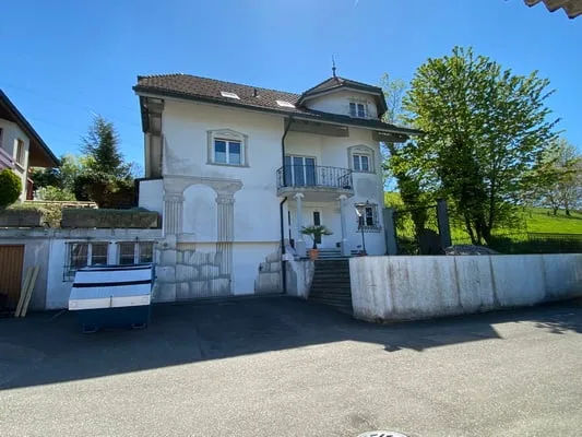 Superbe maison unifamiliale 9 1/2 pièces dans un cadre verdoyant