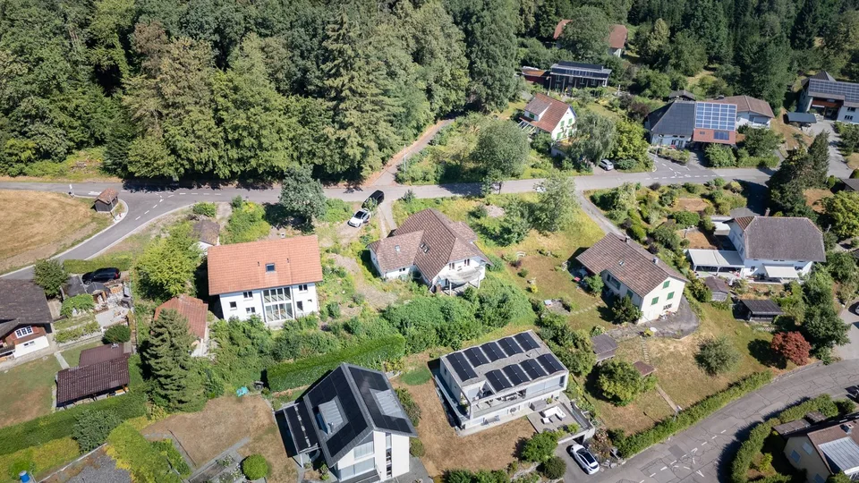 Oggetto di ristrutturazione: Casa unifamiliare a sé stante di 5,5 locali