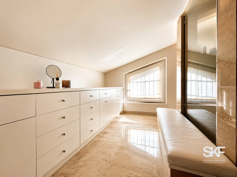 MONTAGNOLA - Exklusives 5.5-Zimmer-Duplex mit Seeblick zum Verkauf – Foto 9 von 18