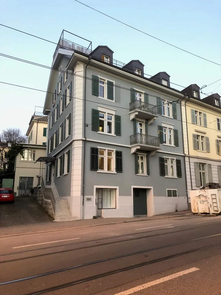 charmantes Atelier mit Schaufenster